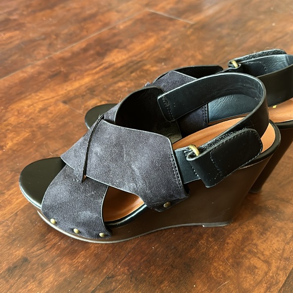 Unr8ed Black Wedges - Picture 2 of 4